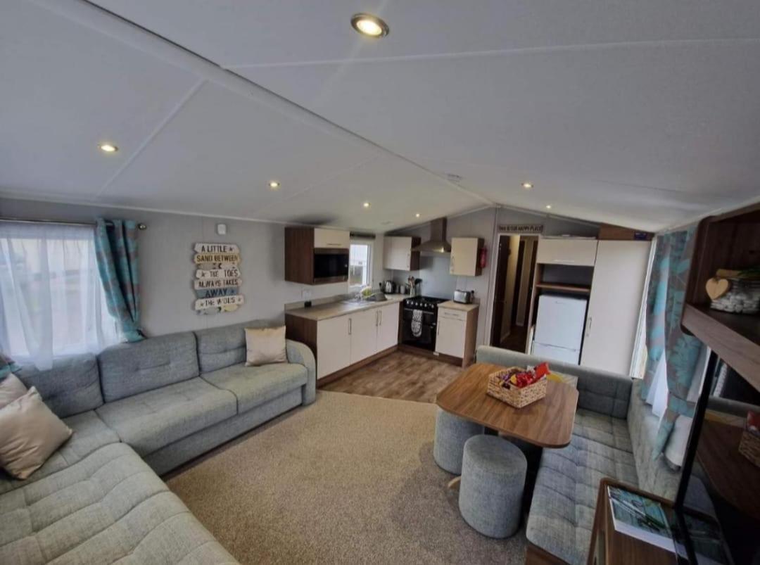 The Fleet Retreat Hotell Wyke Regis Exteriör bild